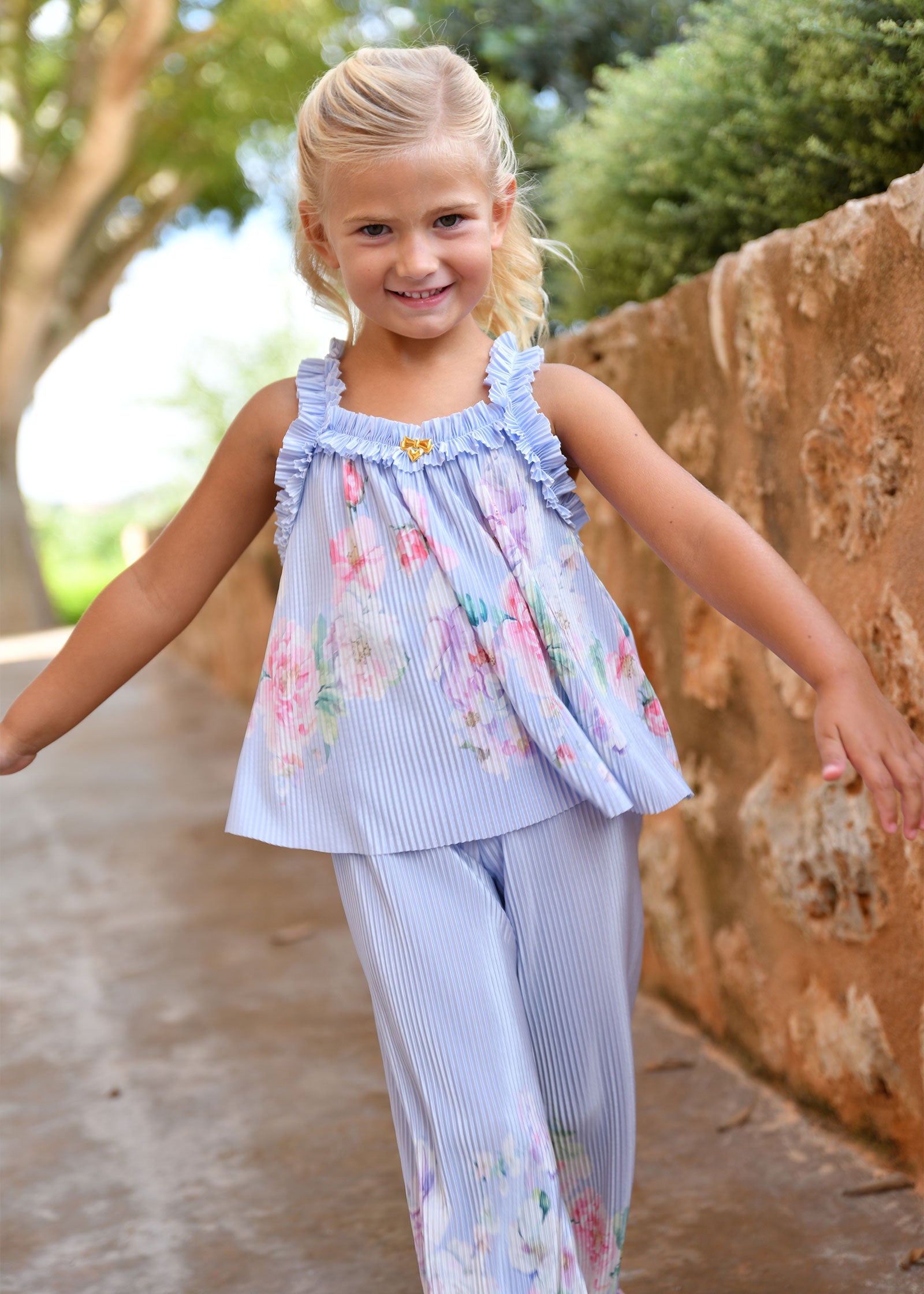 Fortuna Boarder Print Pleated Top Pretty Blue