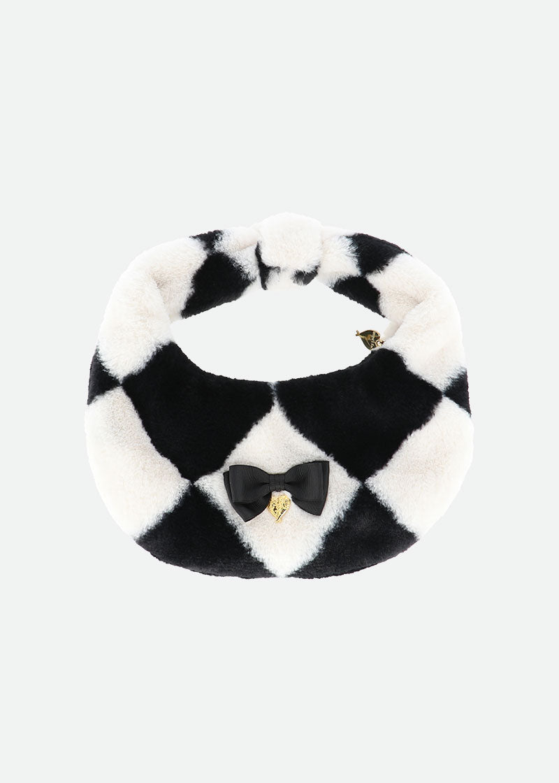 Knot Fur Diamond Bag Black/White