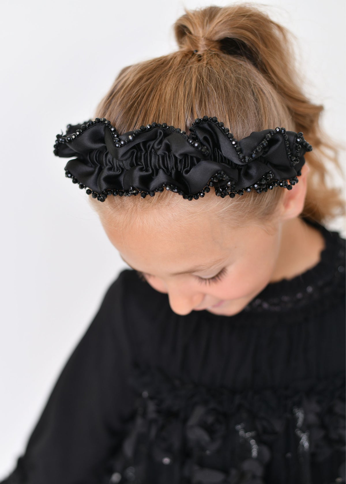 Lavinia Beaded Trim Headband Black