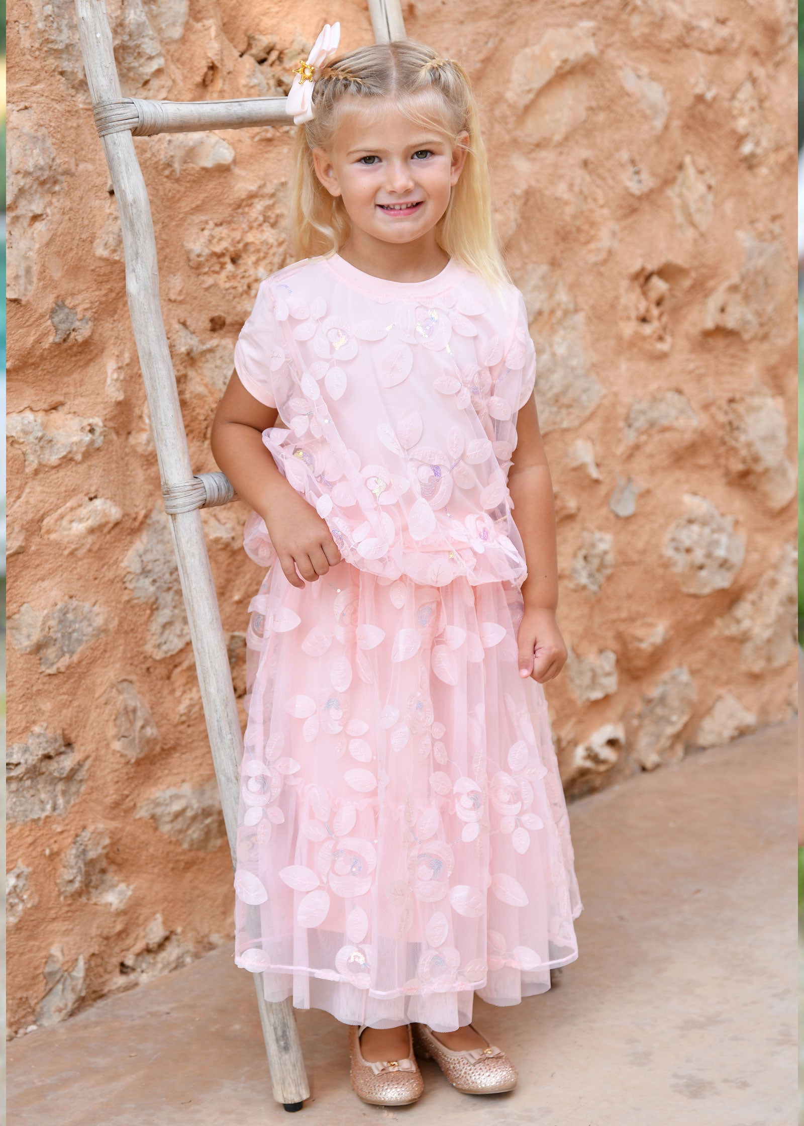 Michelle Embroidered 3D Bud Top Peach